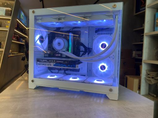 z4495967396918_06280674f318701dd46e9a9289693c38 Vỏ Case César Bravery White
